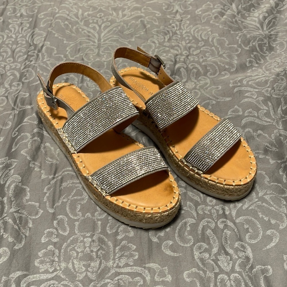 MADDEN Girl sparkly Sandals